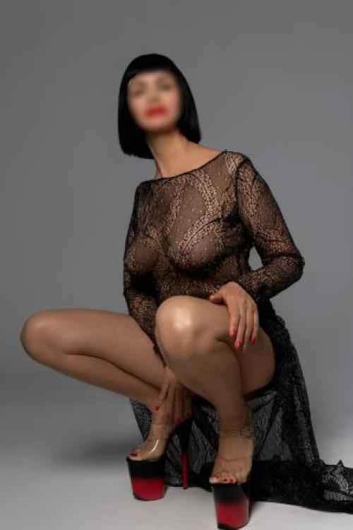 Проститутка Катюша, СПб у метро Площадь Мужества