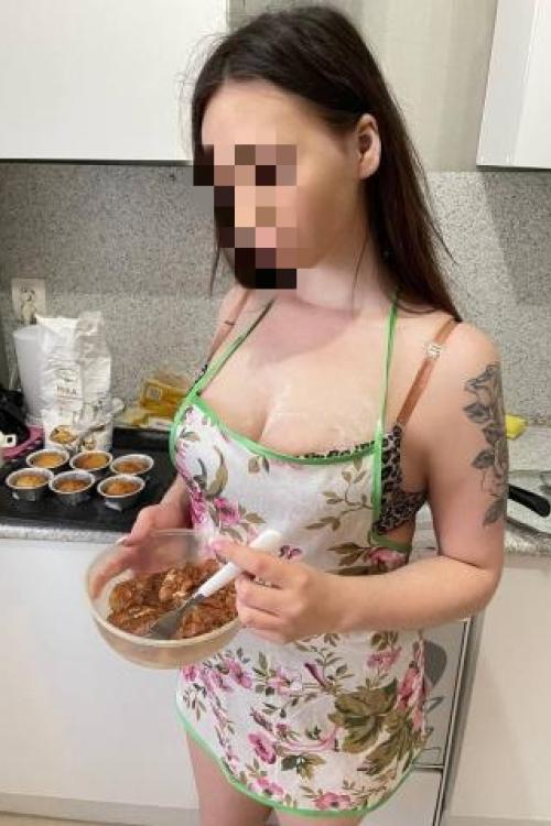 Проститутка Люси, Питера у метро Лесная