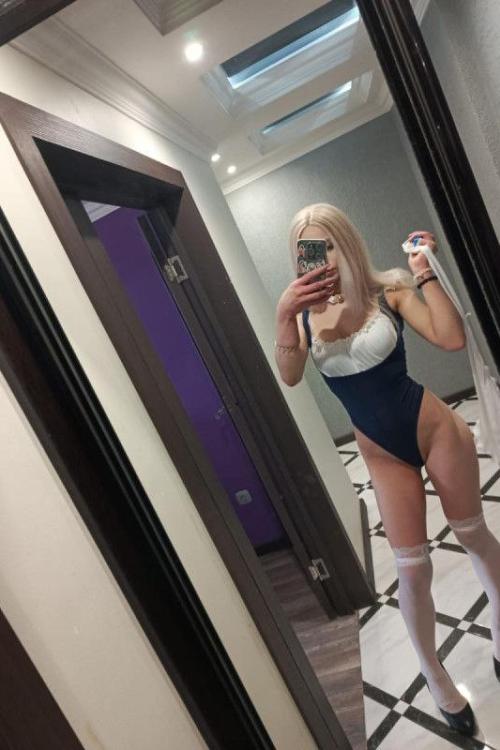 Проститутка Ева, в Питере у метро Политехническая