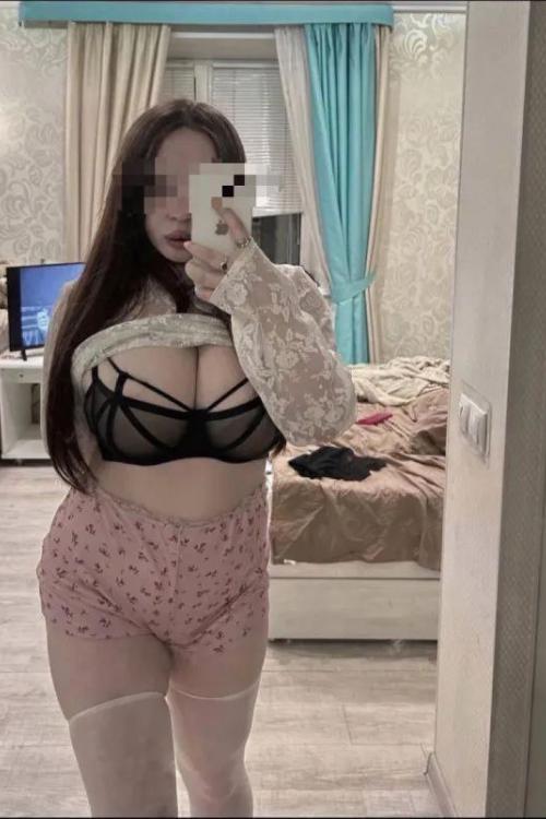 Проститутка Юля, Питера у метро Гражданский проспект