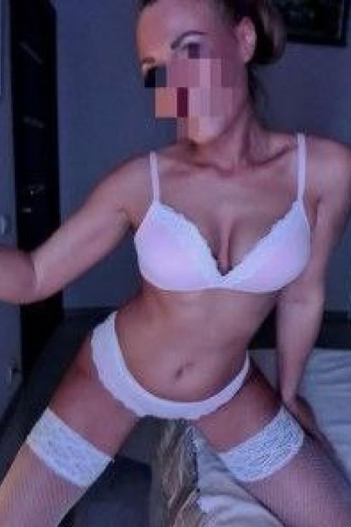 Проститутка Лена, в Питере у метро Гражданский проспект