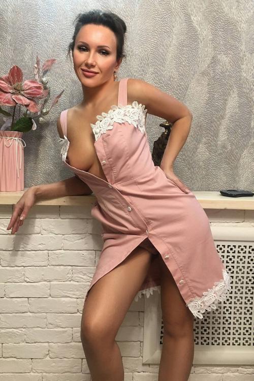 Проститутка Ирина, СПб у метро Комендантский проспект