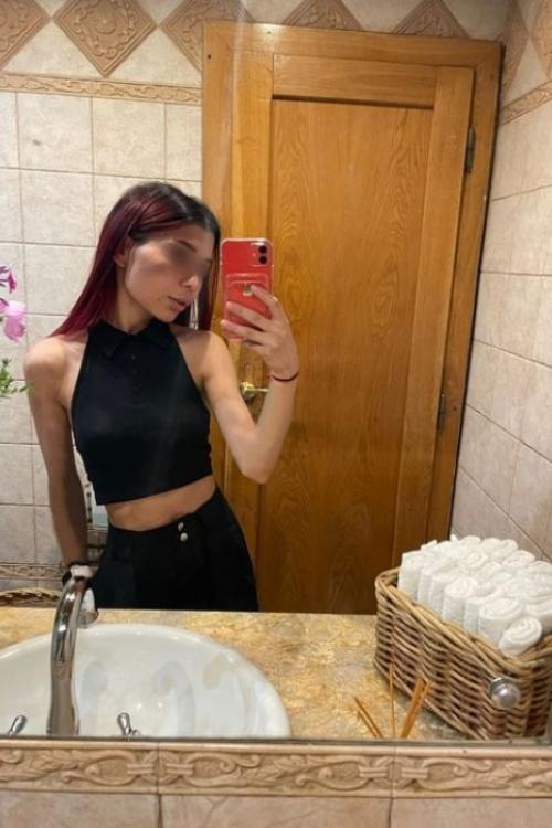 Проститутка Кристина, Питера у метро Проспект Ветеранов