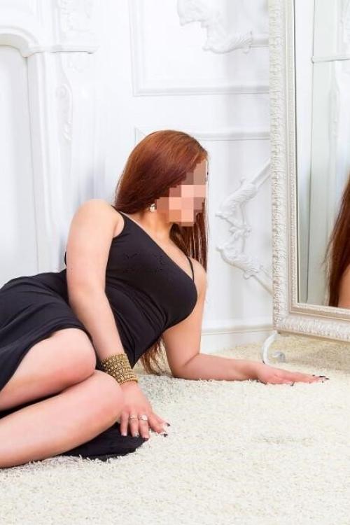 Проститутка Лена, Питера у метро Академическая