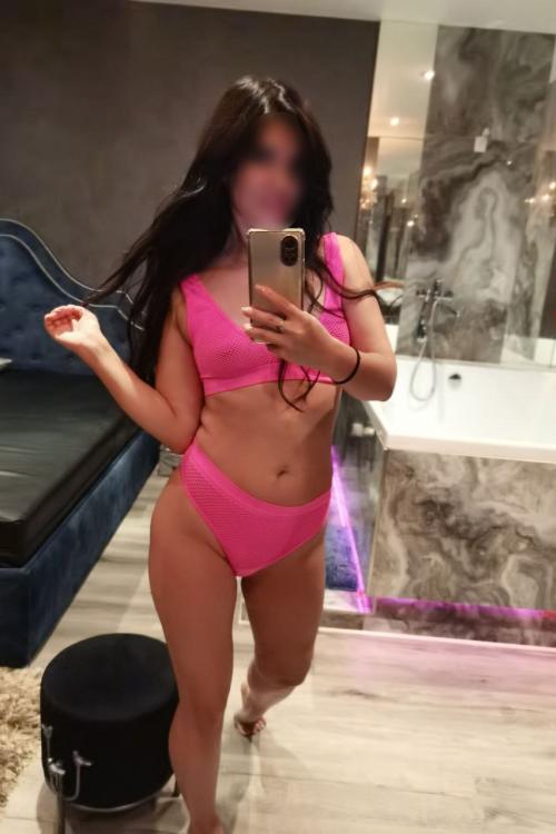 Проститутка Лера Инди, в Питере у метро Парнас