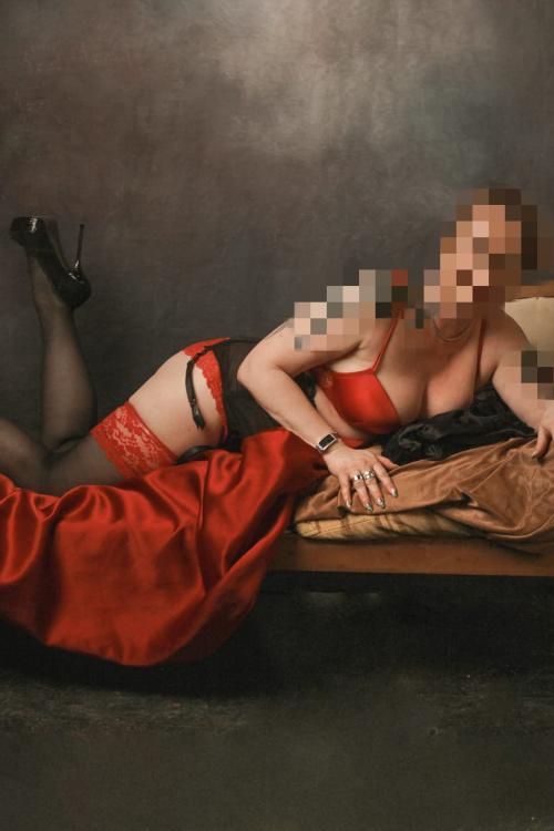 Проститутка Таисия Секси милф , Питера у метро Площадь Мужества