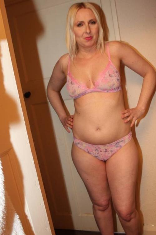 Проститутка Юта, Питера у метро Невский проспект Проститутка Юта, Питера у метро Невский проспект