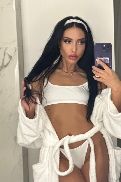 Проститутка Камила, Питера у метро Петроградская