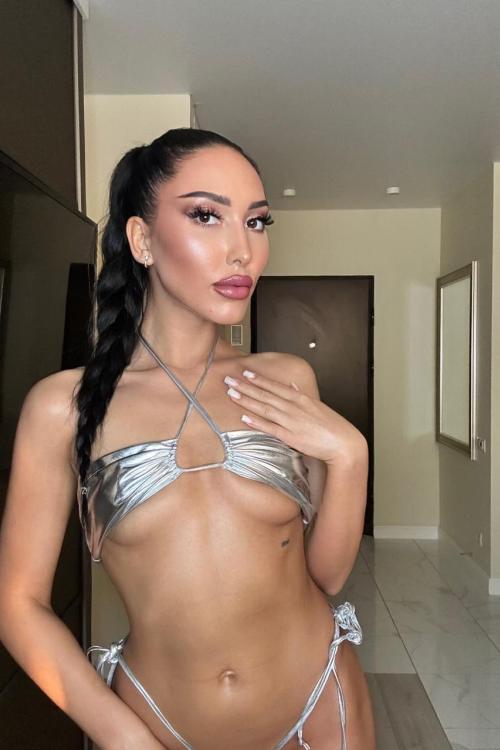 Проститутка Камила, Питера у метро Петроградская