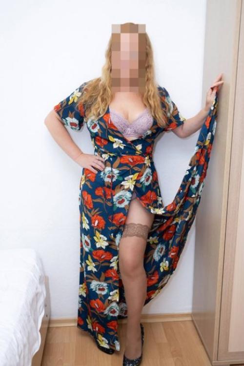 Проститутка Ульяна, Питера у метро Девяткино