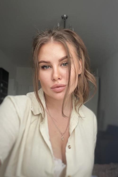 Проститутка Марина, СПб у метро Комендантский проспект Проститутка Марина, СПб у метро Комендантский проспект