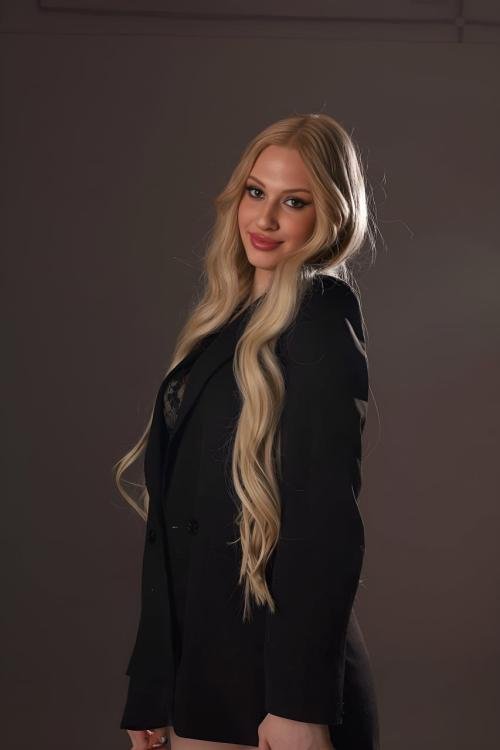 Проститутка Джесси, в Питере у метро Площадь Восстания