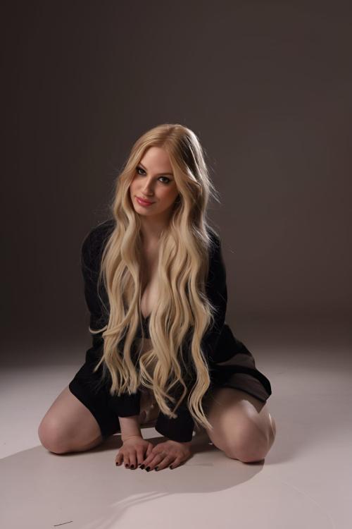 Проститутка Джесси, в Питере у метро Площадь Восстания