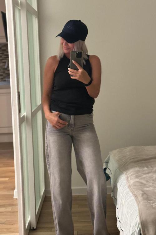 Проститутка Ника, Питера у метро Академическая