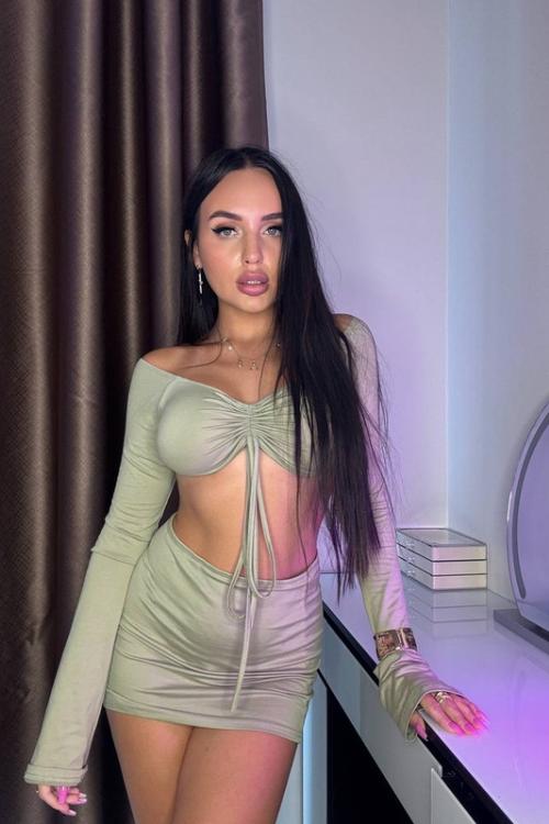 Проститутка Инга, в Питере у метро Комендантский проспект