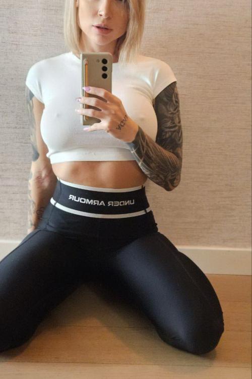 Проститутка Кристина, Питера у метро Комендантский проспект