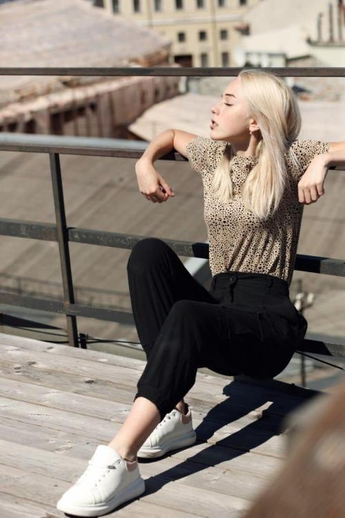 Проститутка Злата, Питера у метро Звёздная