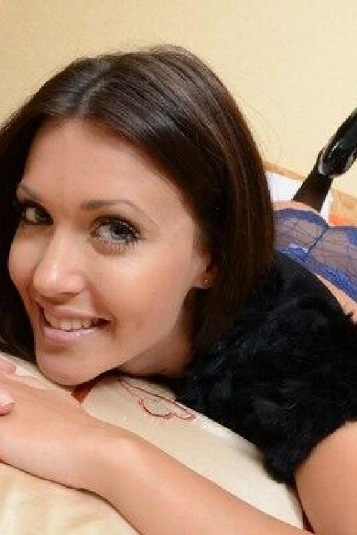 Проститутка Динара, в Питере у метро Гостиный двор