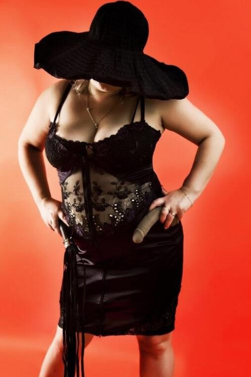 Проститутка Ксения, в Питере у метро Площадь Восстания