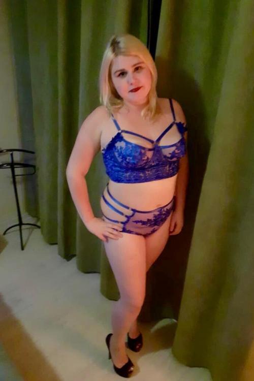 Проститутка Настенька, в Питере у метро Комендантский проспект