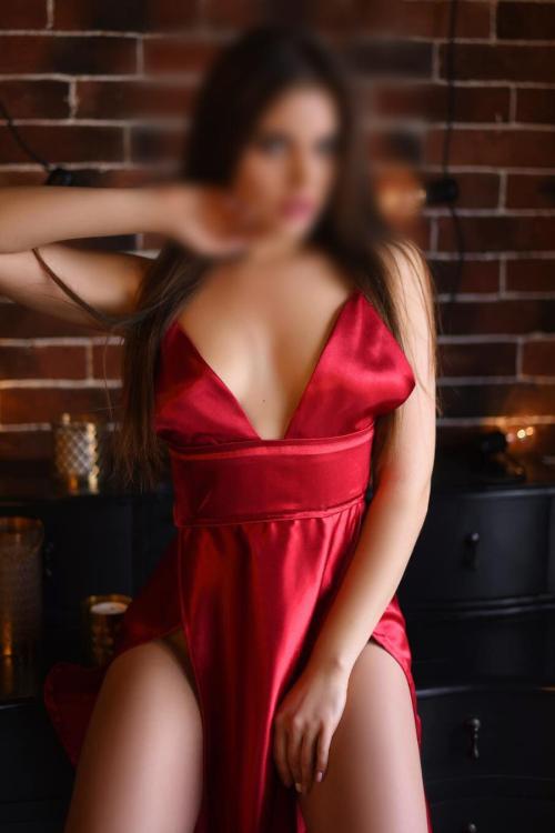 Проститутка Алиса, СПб у метро Московская