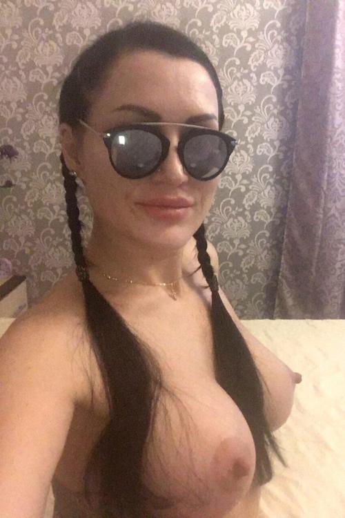 Проститутка Полина, в Питере у метро Политехническая