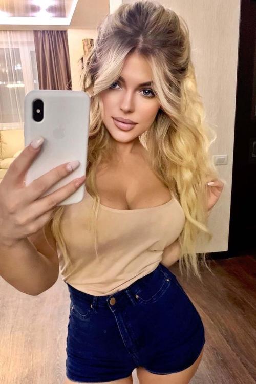 Проститутка Элина, в Питере у метро Улица Дыбенко