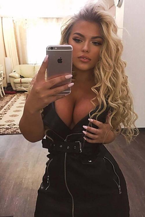 Проститутка Элина, в Питере у метро Улица Дыбенко