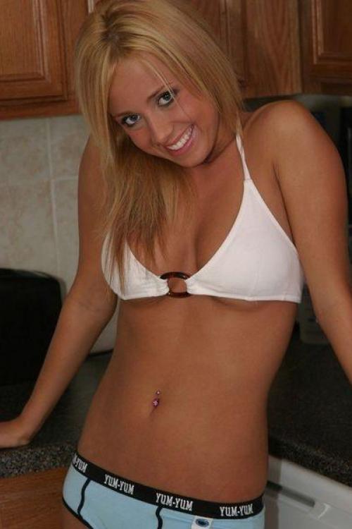 Проститутка Катя, Питера у метро Василеостровская