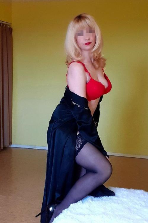 Проститутка Янка, СПб у метро Московская