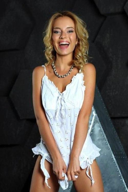 Проститутка Александра, Питера у метро Василеостровская