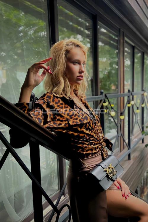 Проститутка Катя и Вика, СПб у метро Звёздная