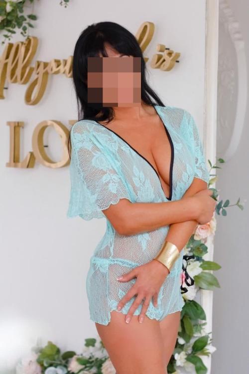 Проститутка Ева, Питера у метро Новочеркасская