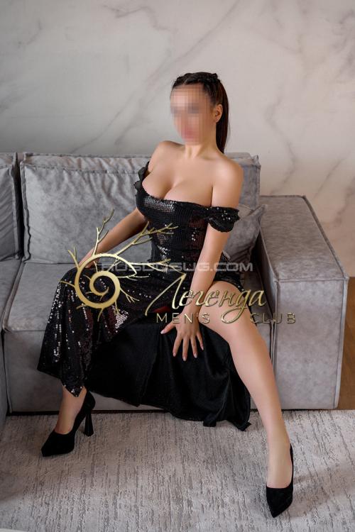 Проститутка Анфиса, в Питере у метро Маяковская