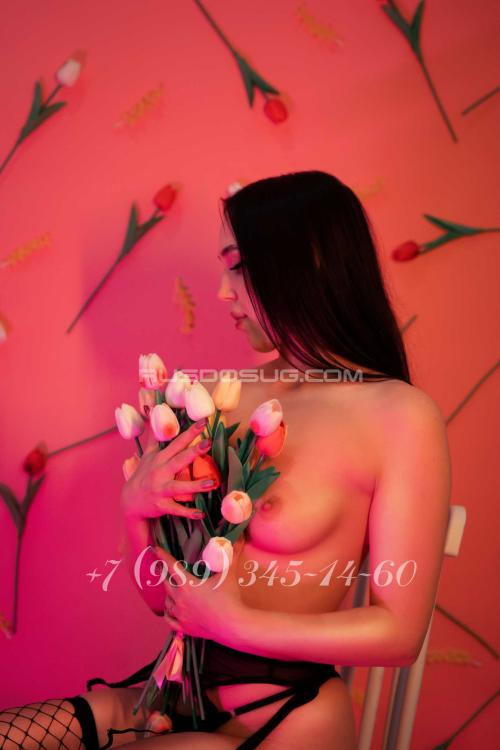 Проститутка Алина, в Питере у метро Площадь Александра Невского