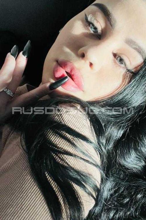 Проститутка Алиса, Питера у метро Бухарестская