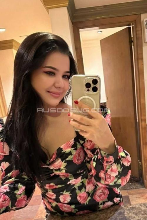 Проститутка Мия, Питера у метро Беговая