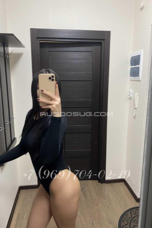 Проститутка Дина, в Питере у метро Комендантский проспект