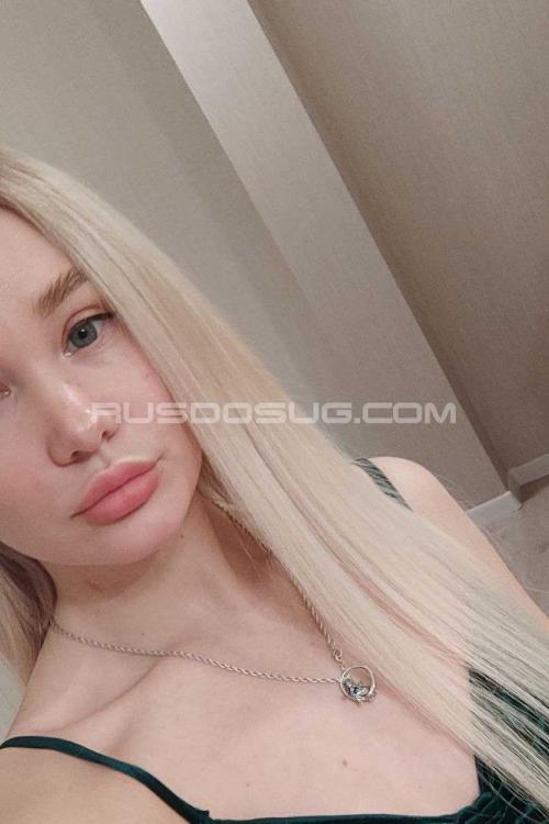 Проститутка Алёна Стриповна, в Питере у метро Площадь Александра Невского