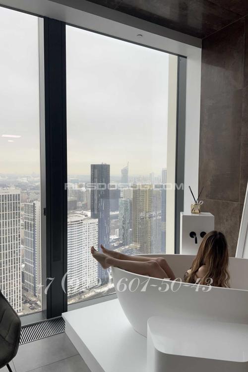 Проститутка Ульяша, Питера у метро Звёздная