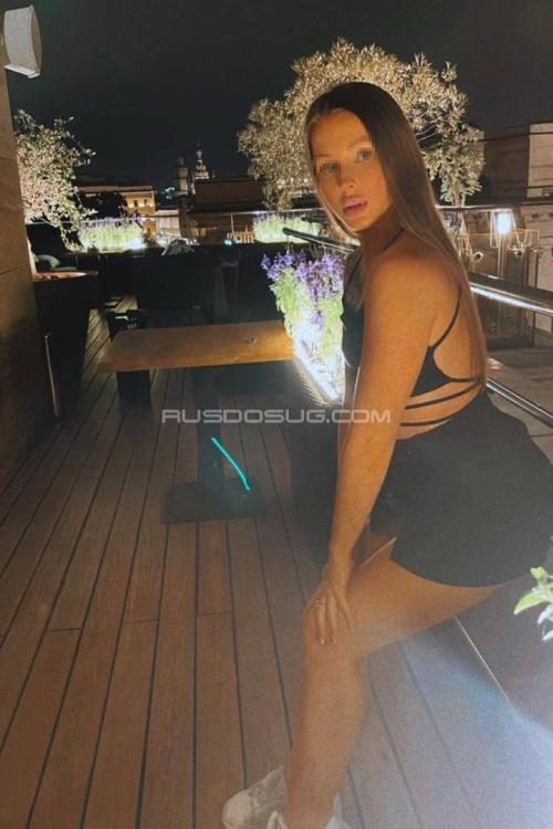 Проститутка Катя, Питера у метро Маяковская