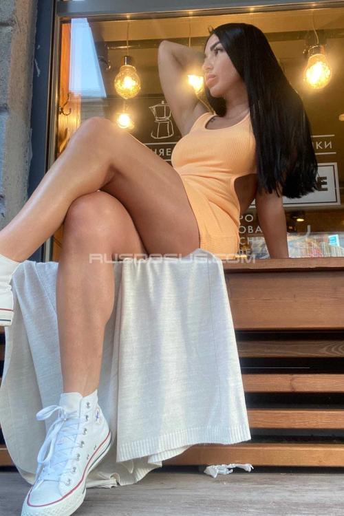 Проститутка Николь, Питера у метро Звёздная