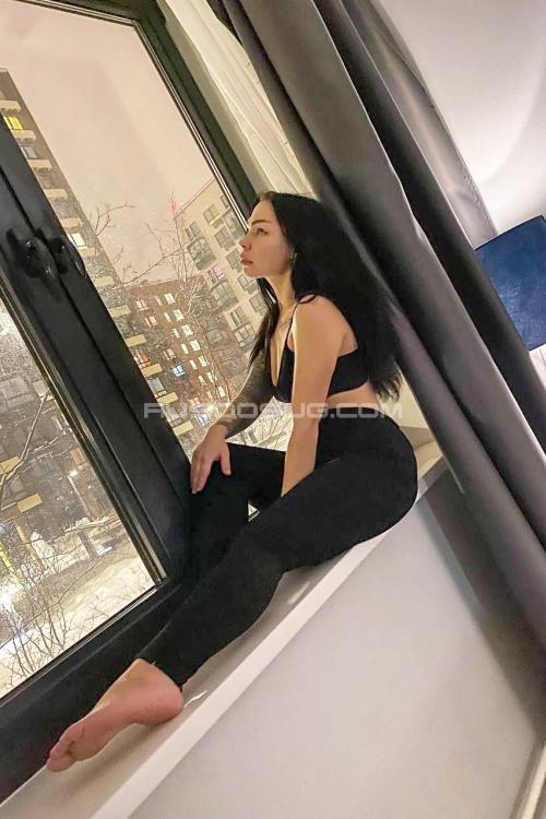 Проститутка Даша, в Питере у метро Лесная