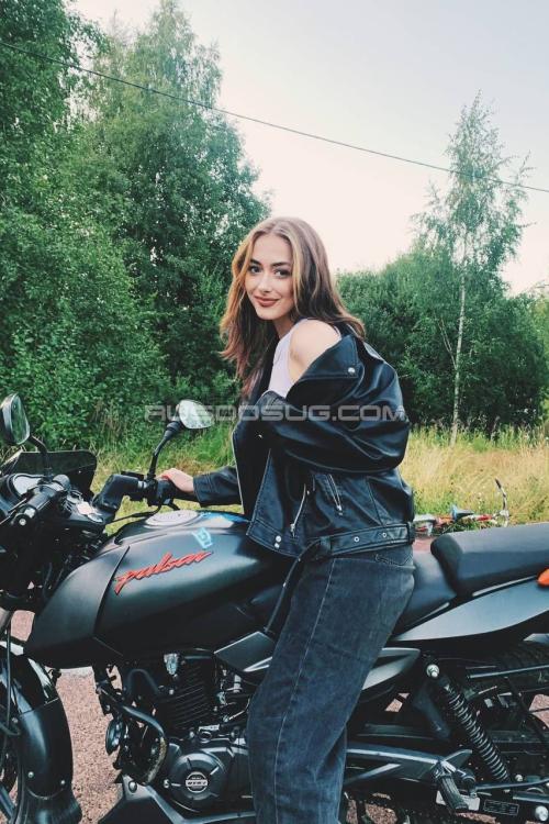 Проститутка Адель, в Питере у метро Звёздная