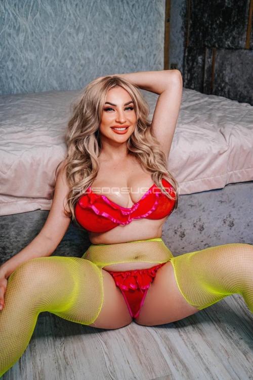 Проститутка Милана, СПб у метро Московская