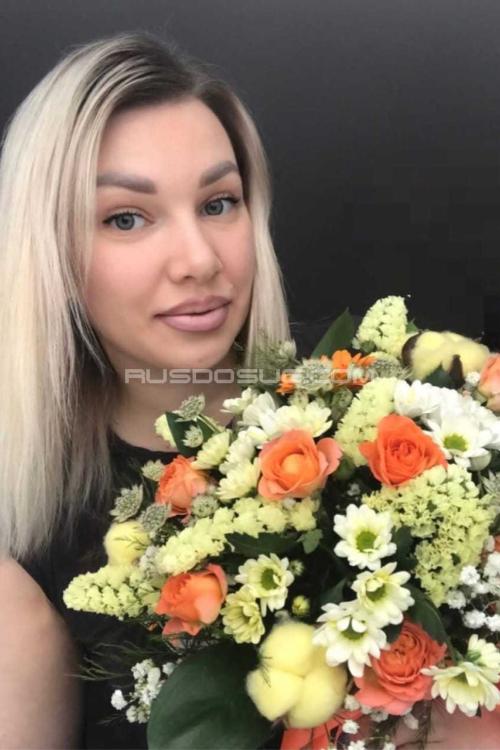 Проститутка Алина, Питера у метро Парк Победы