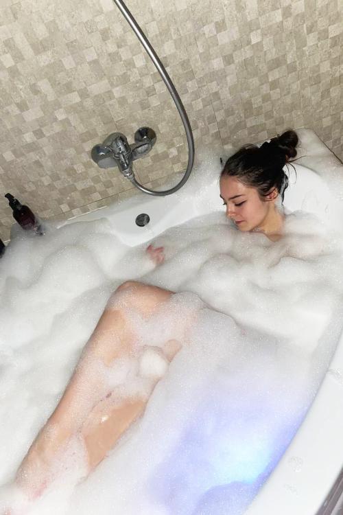 Проститутка Света, Питера у метро Выборгская