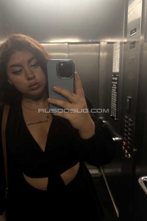 Проститутка Аня, Питера у метро Проспект Ветеранов