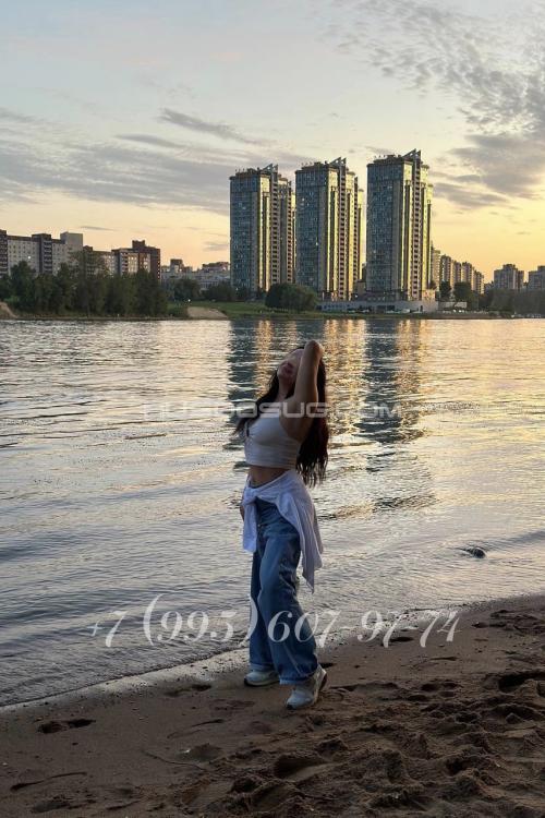 Проститутка Кира, Питера у метро Ладожская