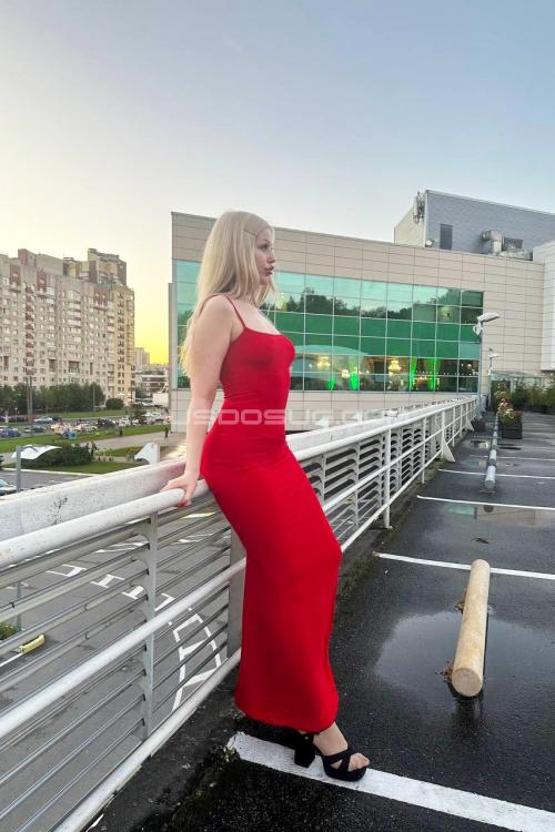 Проститутка Лада, Питера у метро Площадь Ленина